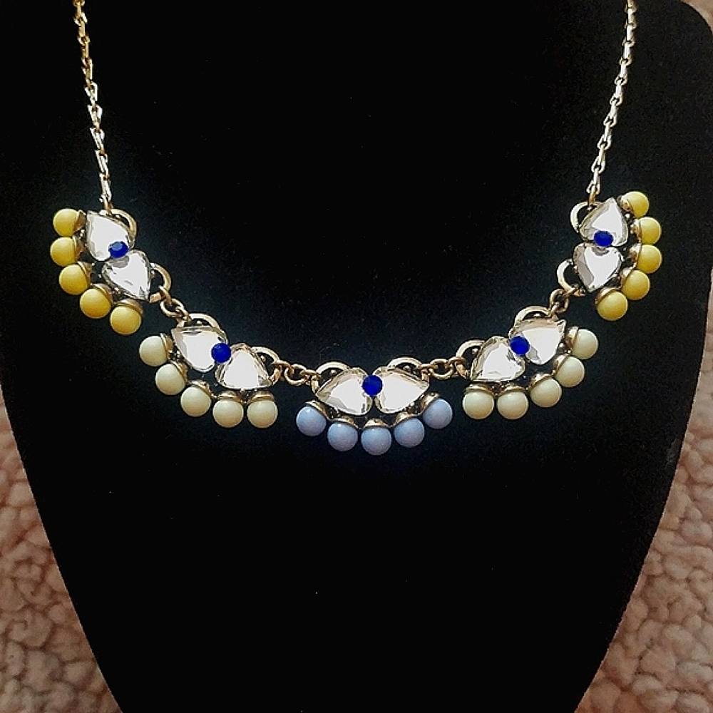 💖 Gold Colored Crystal Bib Choker Necklace